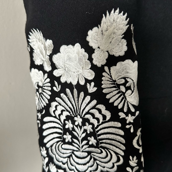 90s Vintage Women’s Black and White Floral Blazer (100% wool) - Size 6 - Picture 5 of 7